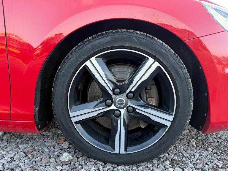 2016 Volvo V40 T2 [122] R DESIGN 5dr Geartronic HATCHBACK Petrol Automatic