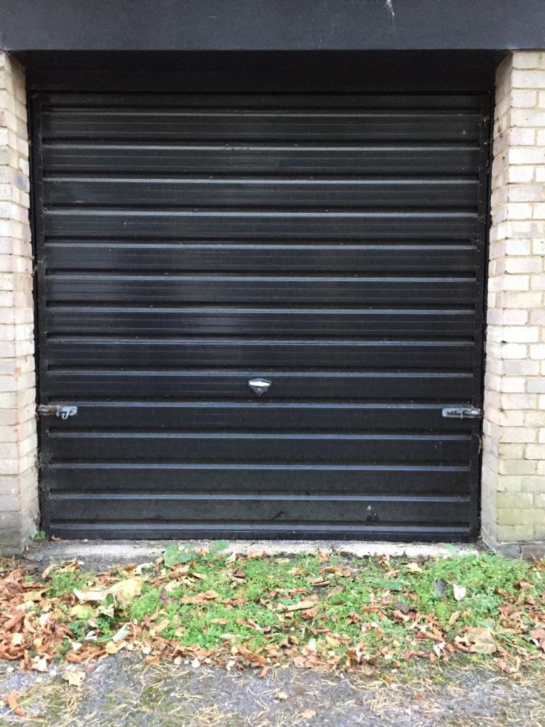 Garage to rent 