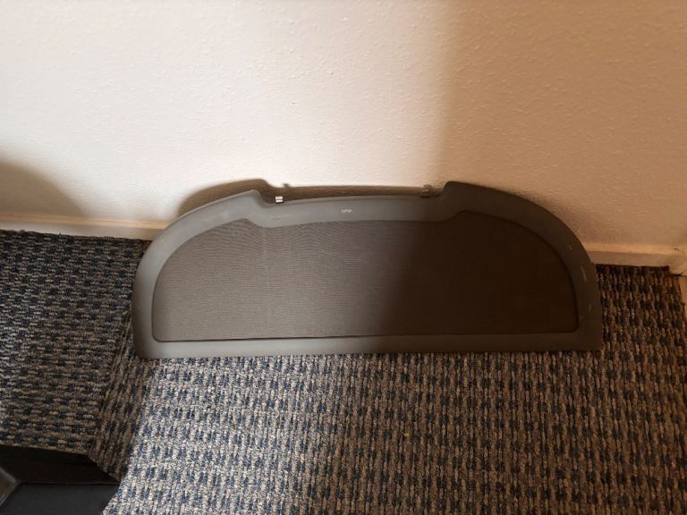AUDI TT MK1 PARCEL SHELF £20