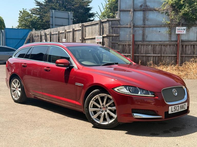 2013 Jaguar XF 2.2d [200] Premium Luxury 5dr Auto ESTATE DIESEL Automatic