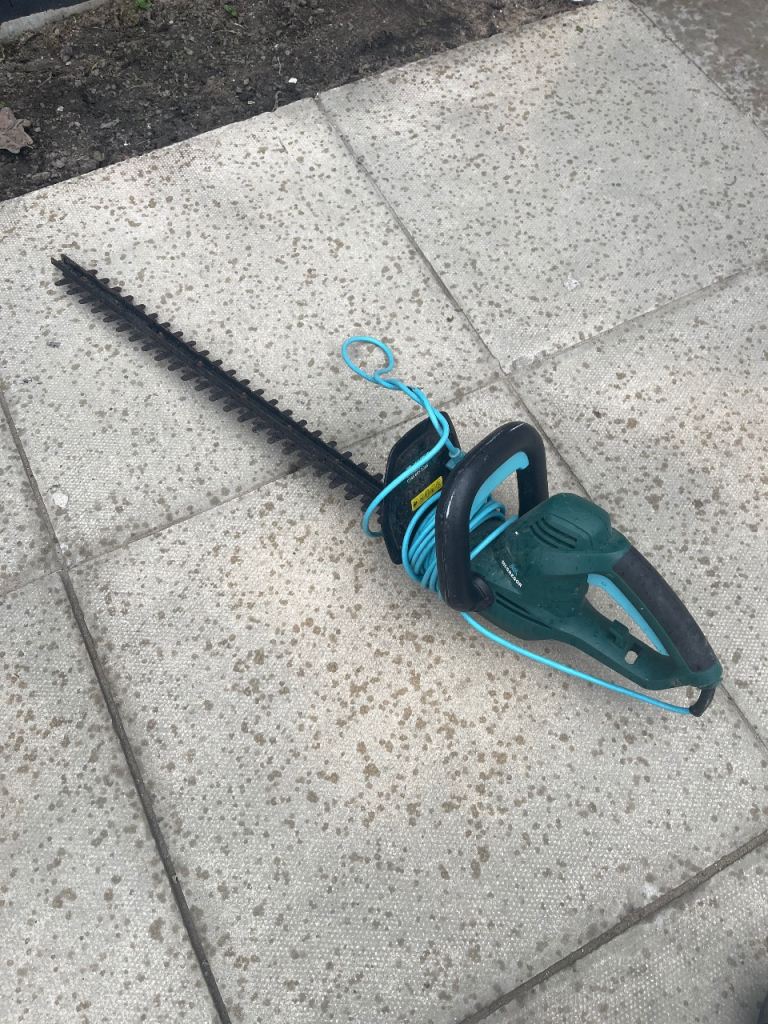 Hedge trimmer 