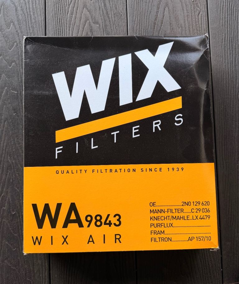 WIX FILTERS Air filter WA9843 for MAN and VW