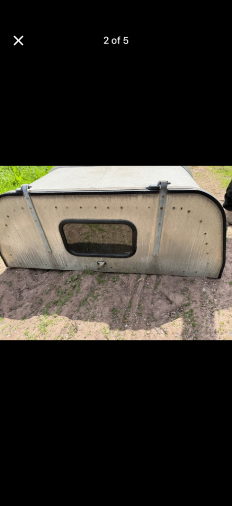 Pickup canopy