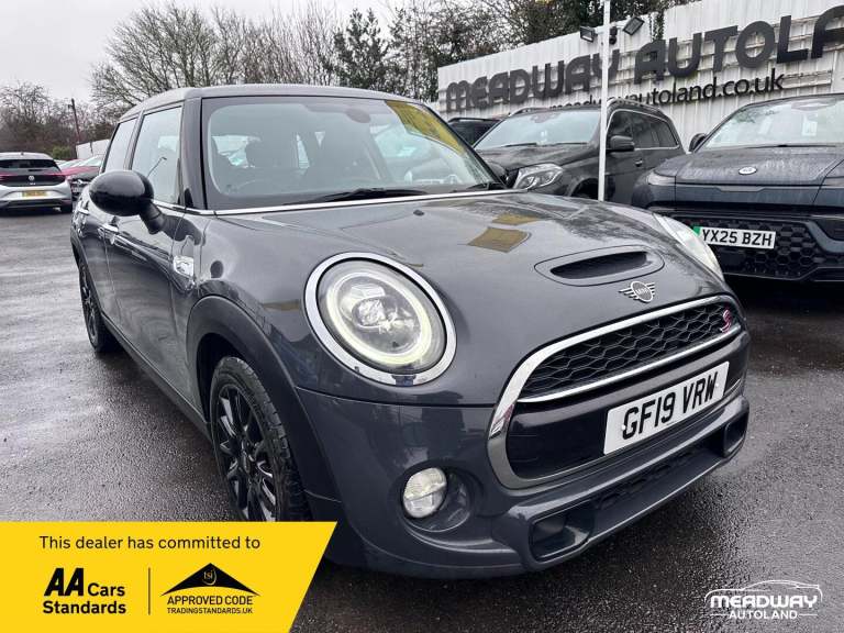 2019 MINI Hatch 2.0 Cooper S Classic II 5dr HATCHBACK PETROL Manual