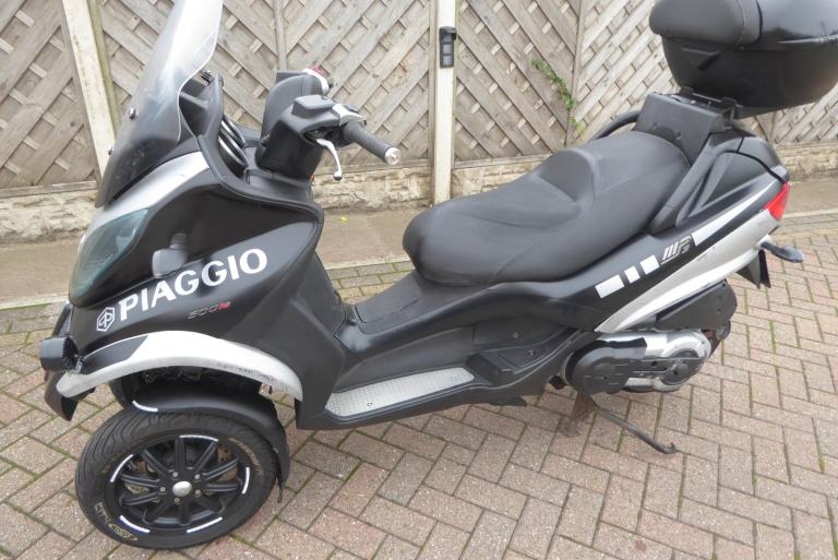 PIAGGIO MP3 500  SPORT TOURING 12 REG BEEN STOOD GOT KEYS AND V5 SPARES REPAIR
