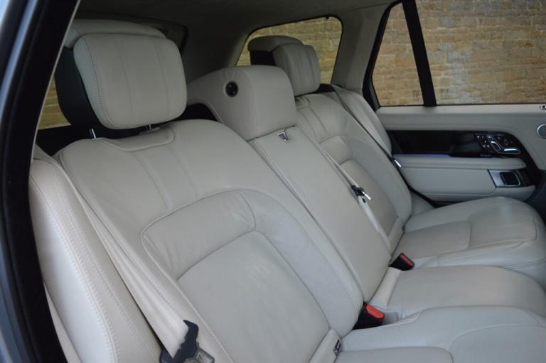 2018 Land Rover Range Rover 4.4 SDV8 Autobiography 4dr Auto ESTATE DIESEL Automatic