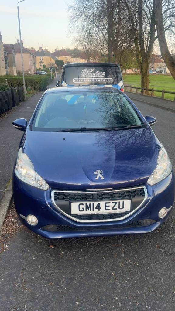 Peugeot, 208, Hatchback, 2014, Manual, 999 (cc), 3 doors