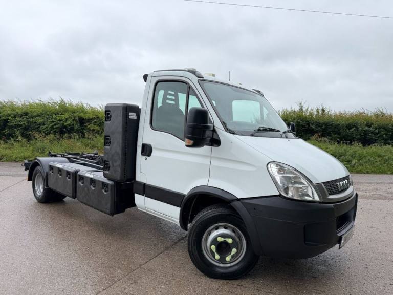 2010 Iveco Daily 60C18 3.0 LWB 4350 PALFINGER HOOK LOADER  NA DIESEL Automatic