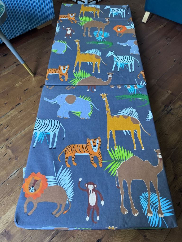 Kids Z-Bed Fold-Out Sofa, Safari Print