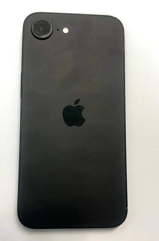 Apple iPhone 17e 256GB – Black, As Good As New