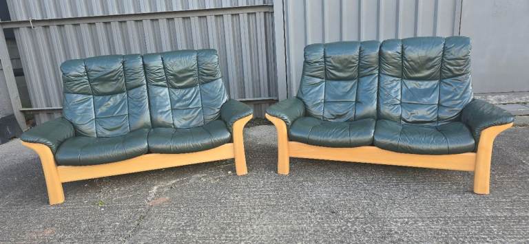 Ekornes Stressless Mayfair Reclining 2 x 2 Seater Sofas 010426