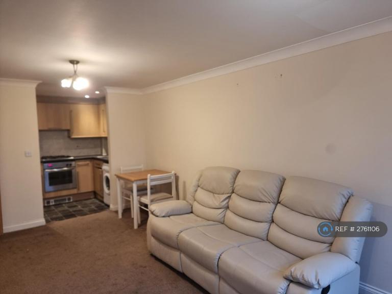 1 bedroom flat in Portswood Road, Southampton, SO17 (1 bed) (#2761106)
