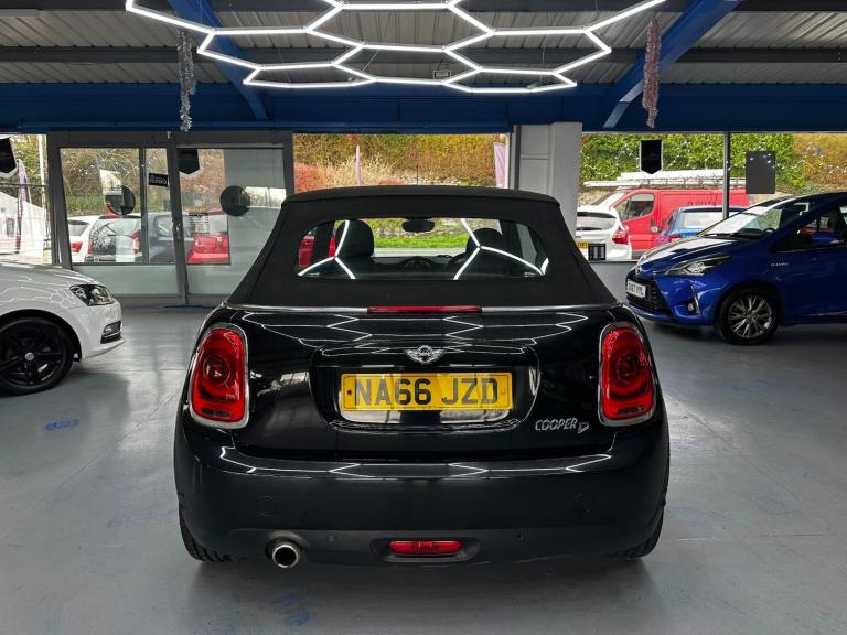 MINI CONVERTIBLE 1.5 Cooper D Convertible 2016