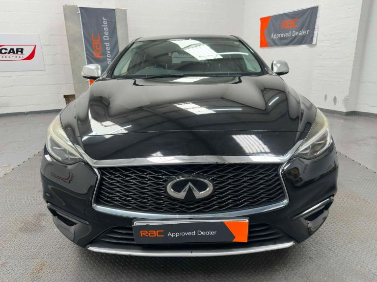 2016 Infiniti Q30 1.5d Business Executive Hatchback 5dr Diesel Manual Euro 6 (s/s) (109 ps) Hatch...
