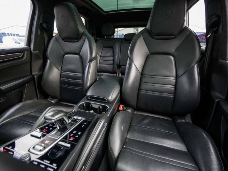 2018 Porsche Cayenne 4.0T V8 Turbo SUV 5dr Petrol TiptronicS 4WD Euro 6 (s/s) (550 ps) ESTATE Pet...