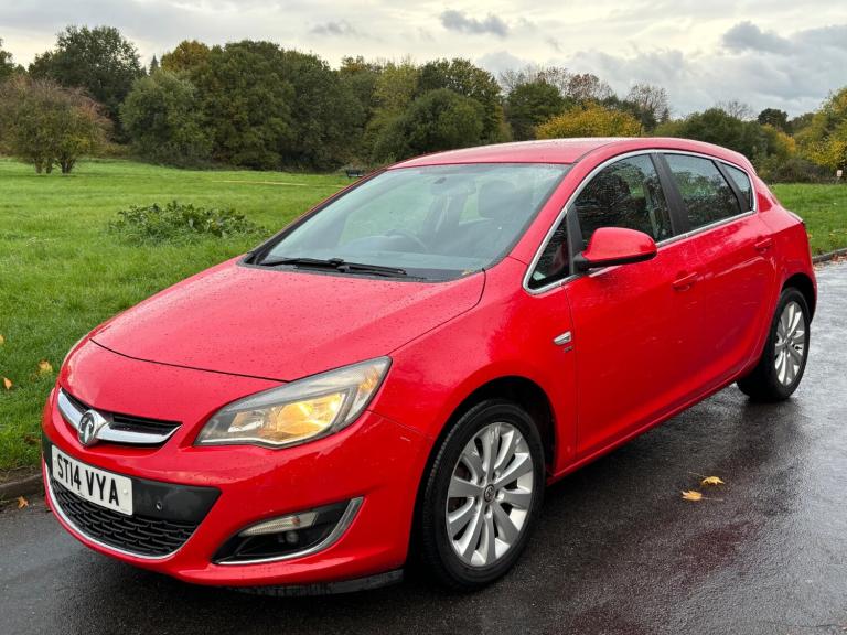 2014 Vauxhall Astra 2.0 CDTi 16V ecoFLEX Elite [165] 5dr £35 Tax HATCHBACK Diesel Manual