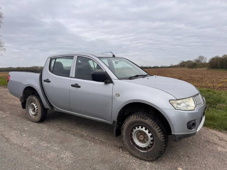 2012 Mitsubishi L200 Double Cab DI-D 4Work 4WD 134Bhp [2010] PICK UP DIESEL Manual