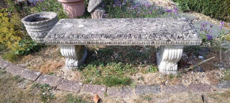 Heavy Stone Garden Bench – Classic Design