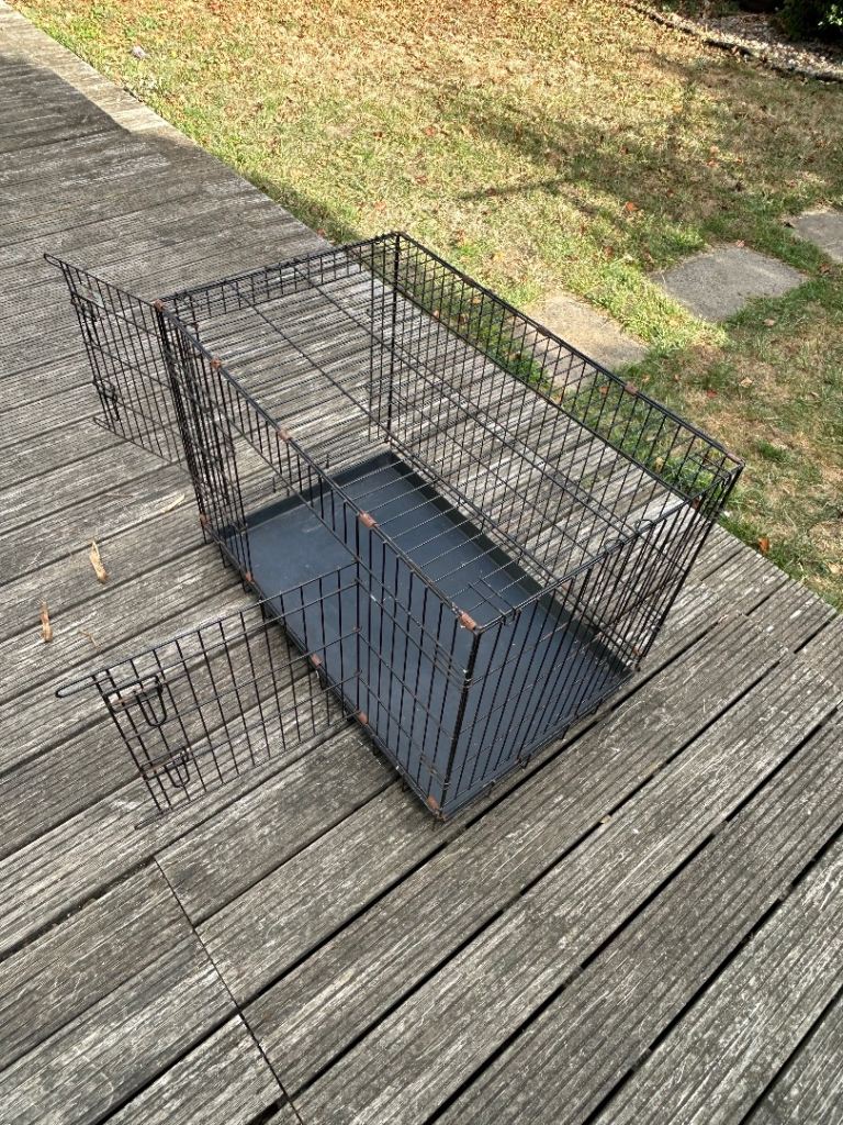 Dog crate