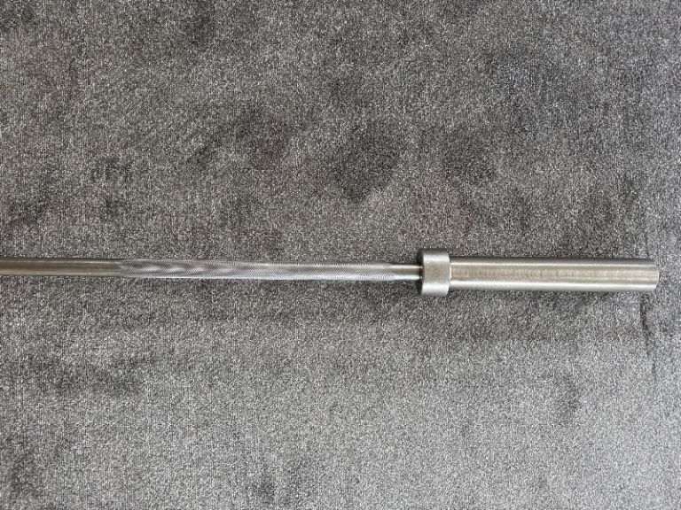 NEW 6ft 2 inch 12.5kg Olympic barbell set + 20kg trigrip weight plates (2x10kg)