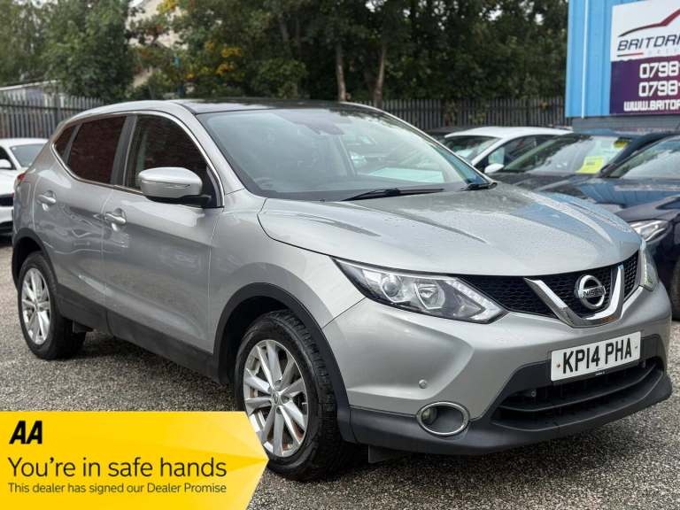2014 Nissan Qashqai 1.6 dCi Acenta Premium 5dr HATCHBACK DIESEL Manual