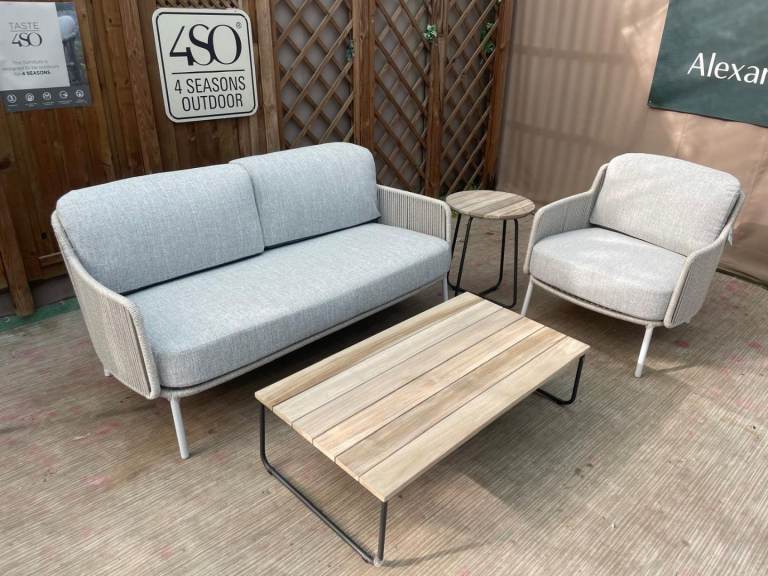 4 seasons outdoors new to clear rrp £2479