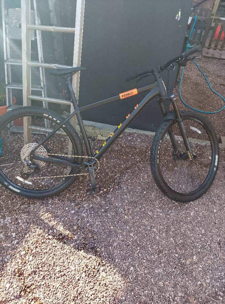 Mountain bike 