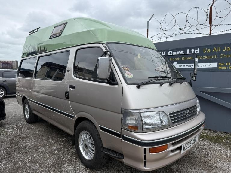 Toyota Hiace 2.8 Diesel Auto 8 Seater 4 Berth Custom Campervan (Z35)