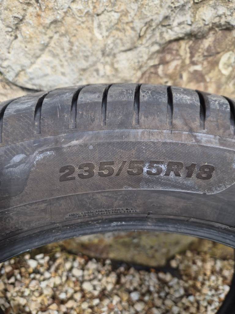4 BRIDGESTONE TURANZA TYRES SIZE 235/55R18 FOR SALE