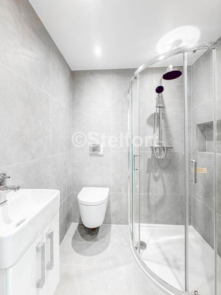 1 bedroom flat in Archway Road, London N6