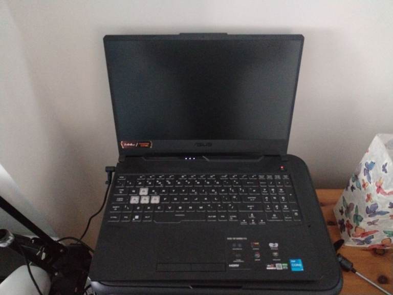 ASUS TUF Gaming F15 Laptop (RTX 3050 / i5 / 144Hz) – Excellent Condition