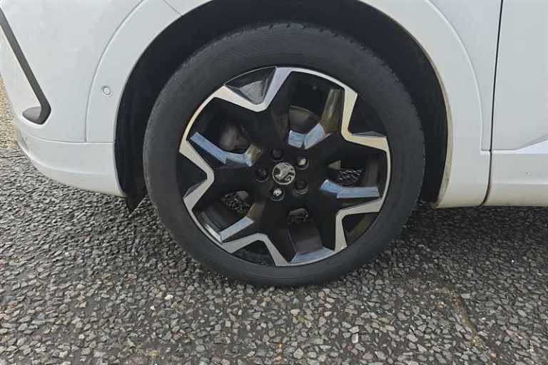 2022 Vauxhall Grandland 1.2 Turbo Elite 5dr HATCHBACK PETROL Manual