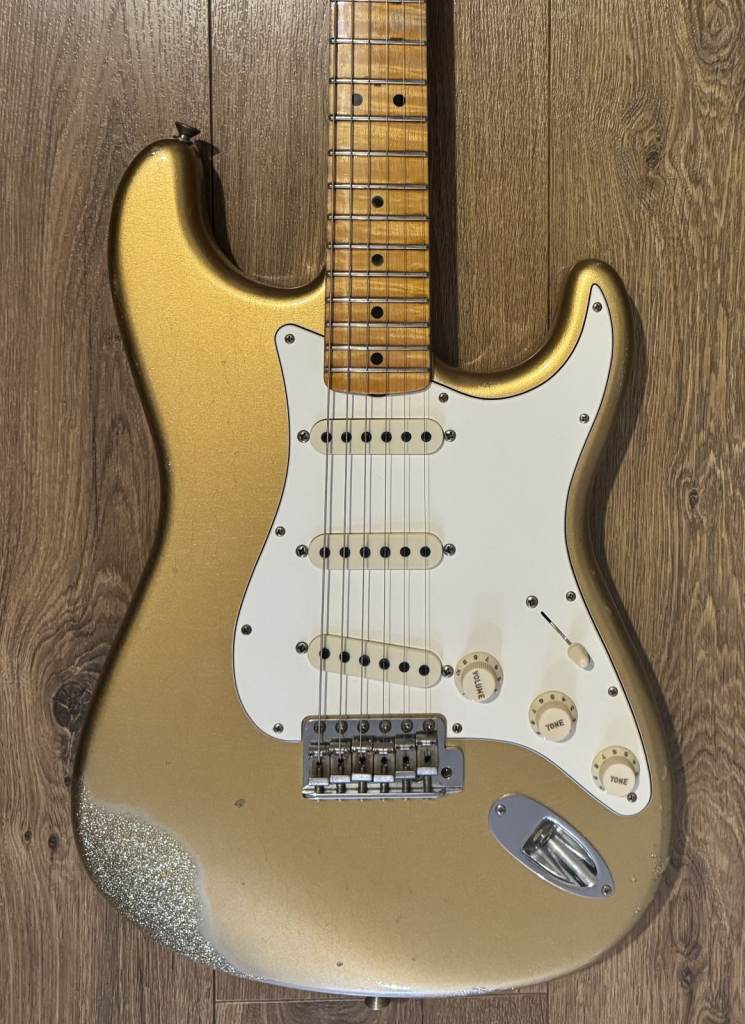 Fender Custom Shop LTD ’64 Special Stratocaster Relic Aztec Gold over Gold Sparkle (2017)