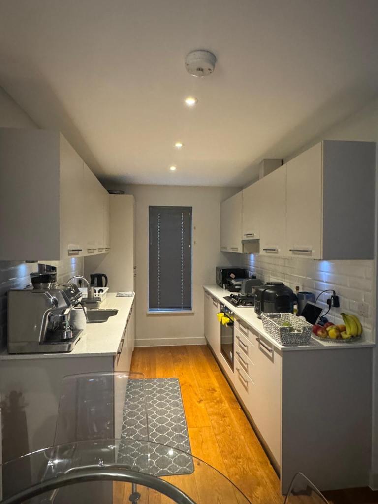 Bright & Modern 1 Bed Flat – Excellent London Location