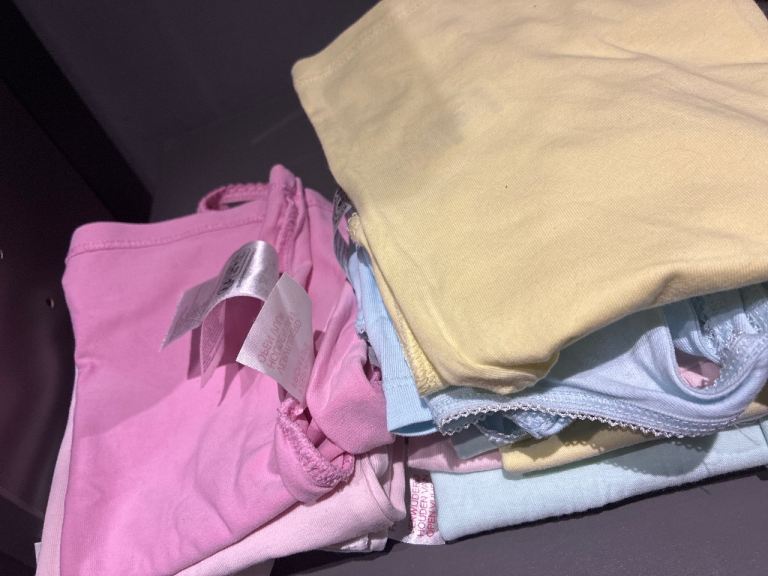 Girls 2/4y&4/5y vest bundle