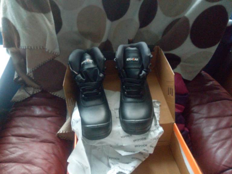 STEEL TOE CAPS BOOTS