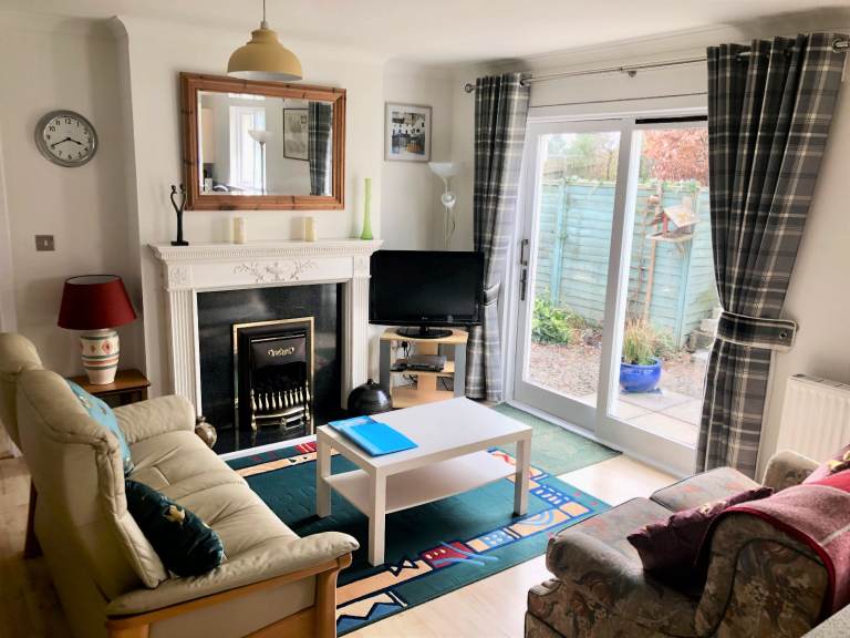 Unique One Bedroom Ground Floor Garden Flat - Near Raigmore / UHI Campus