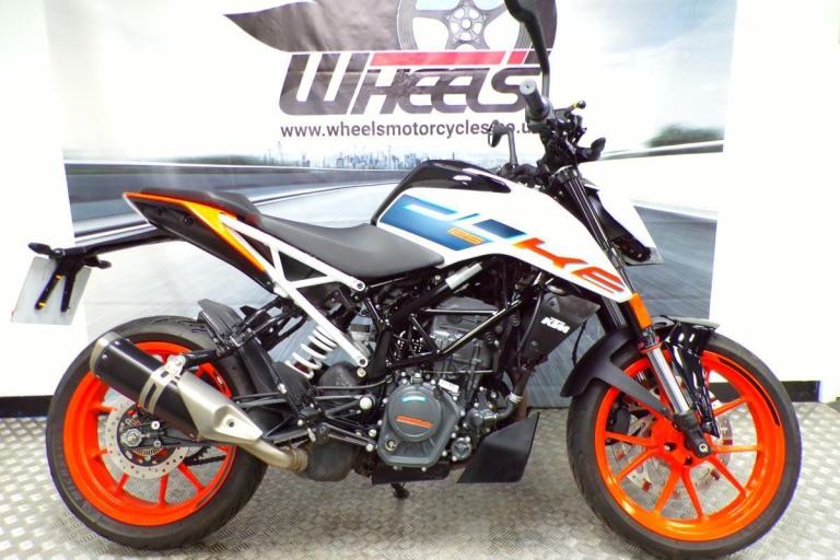 2024 KTM 125 DUKE 1 OWNER BIKE FROM NEW