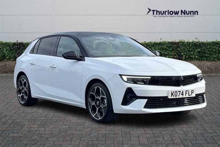 2025 Vauxhall Astra 1.2 Turbo Ultimate Hatchback 5dr Petrol Manual Euro 6 (s/s) (130 ps) Hatchbac...