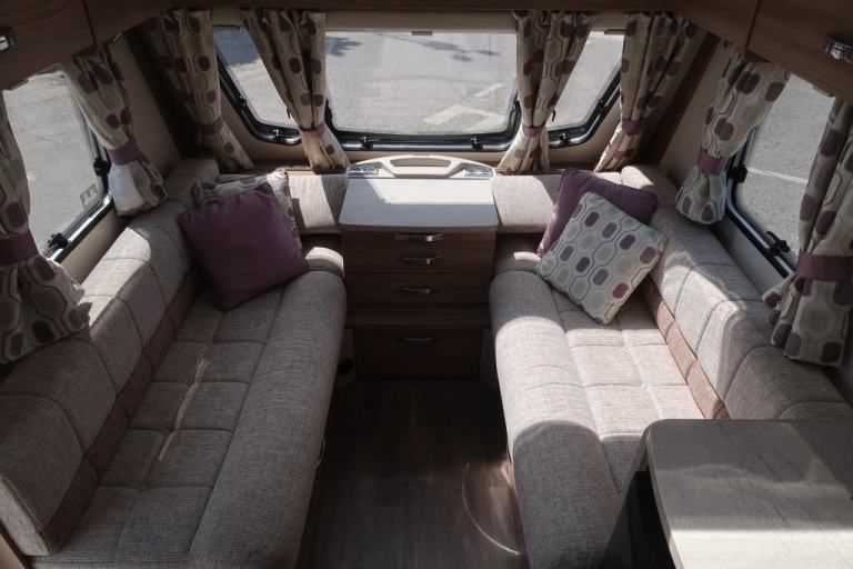 2017 SWIFT Astbury Major 4SB 