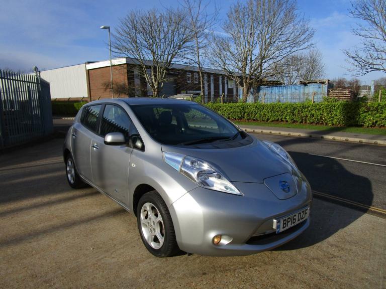 2016 Nissan LEAF 30kWh Acenta Hatchback 5dr Electric Auto (109 bhp) Electric