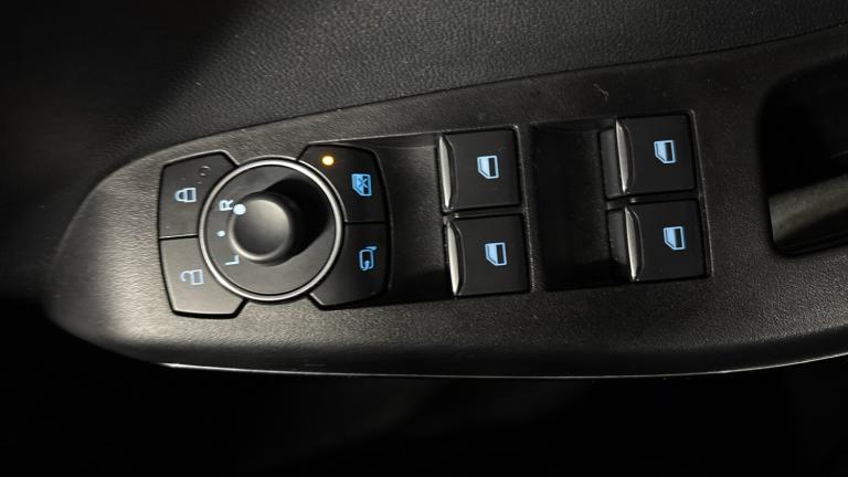 2023 Ford Puma 1.0 EcoBoost Hybrid mHEV ST-Line X 5dr DCT Petrol Hatchback Hatchback Petrol Autom...