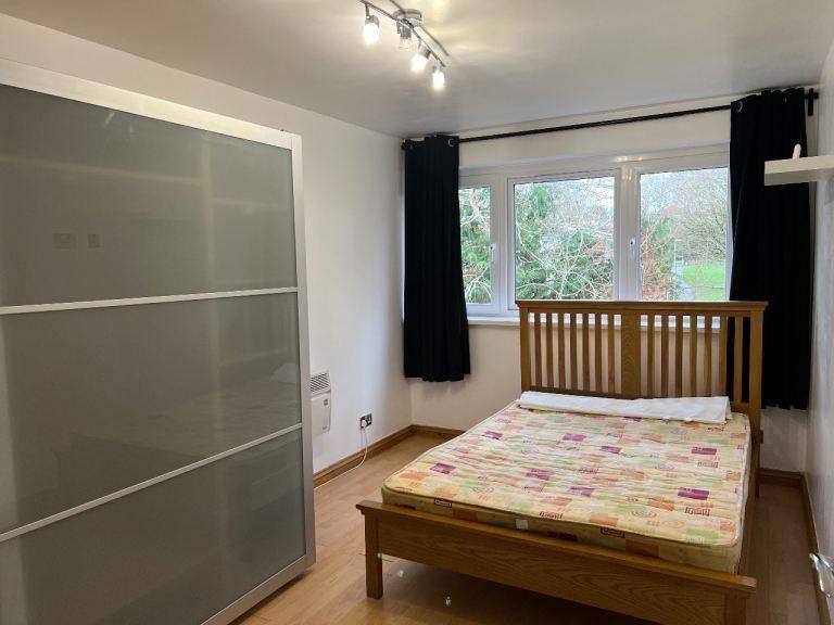 Spacious and Cosy Double Rooms for Rent in - CF23 6UW