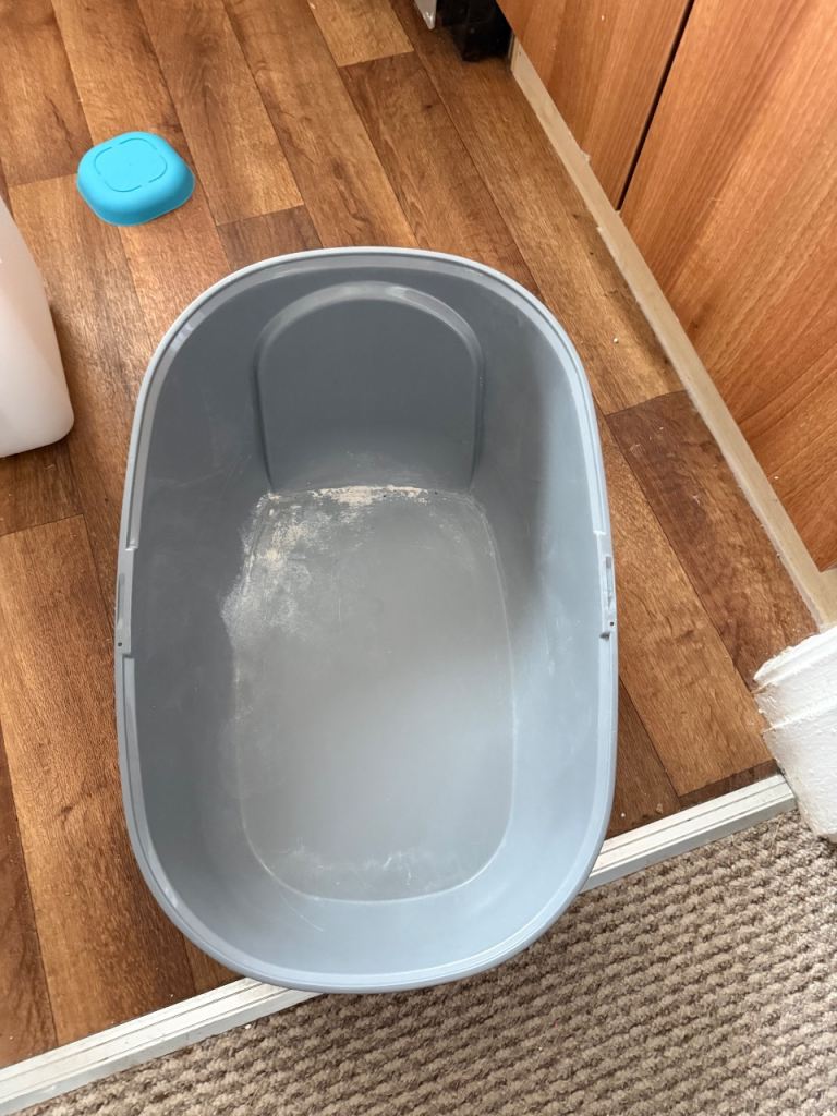 White and grey Cat litter box with cover
