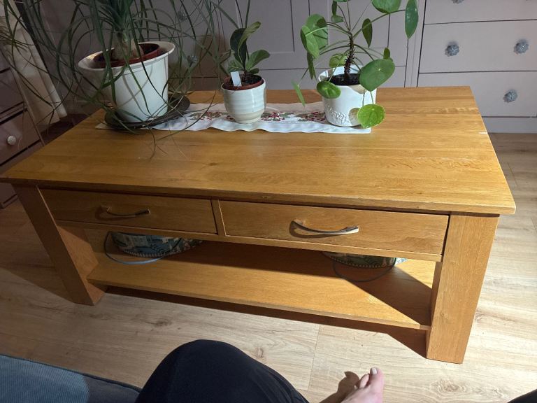 Solid Oak Coffee Table with 4 Drawers and Shelf