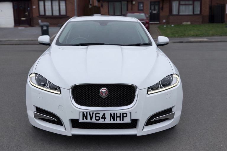 2015 Jaguar XF SportBrake 3.0 D V6 S Portfolio 275 BHP Pearl White Low Miles