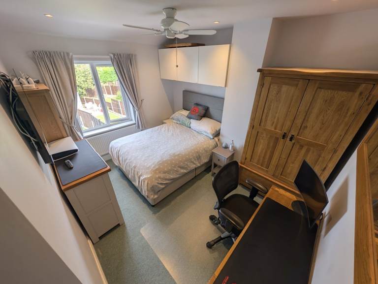Large double room, semi-detached house, Colne. Professionals only. £625 pcm bills incl.
