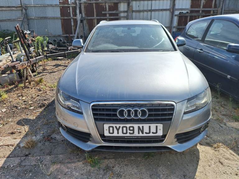 Audi, A4 Estate 2009 2.0 TDI Manual **SPARES OR REPAIR**