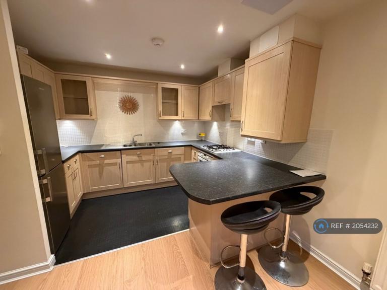 2 bedroom flat in Sycamore Court, Sheffield, S11 (2 bed) (#2054232)