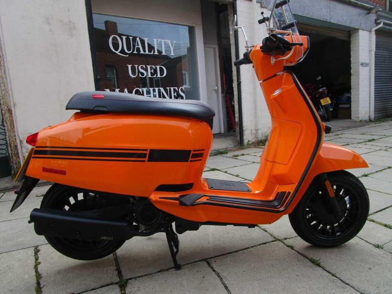 LAMBRETTA V-50 SPECIAL